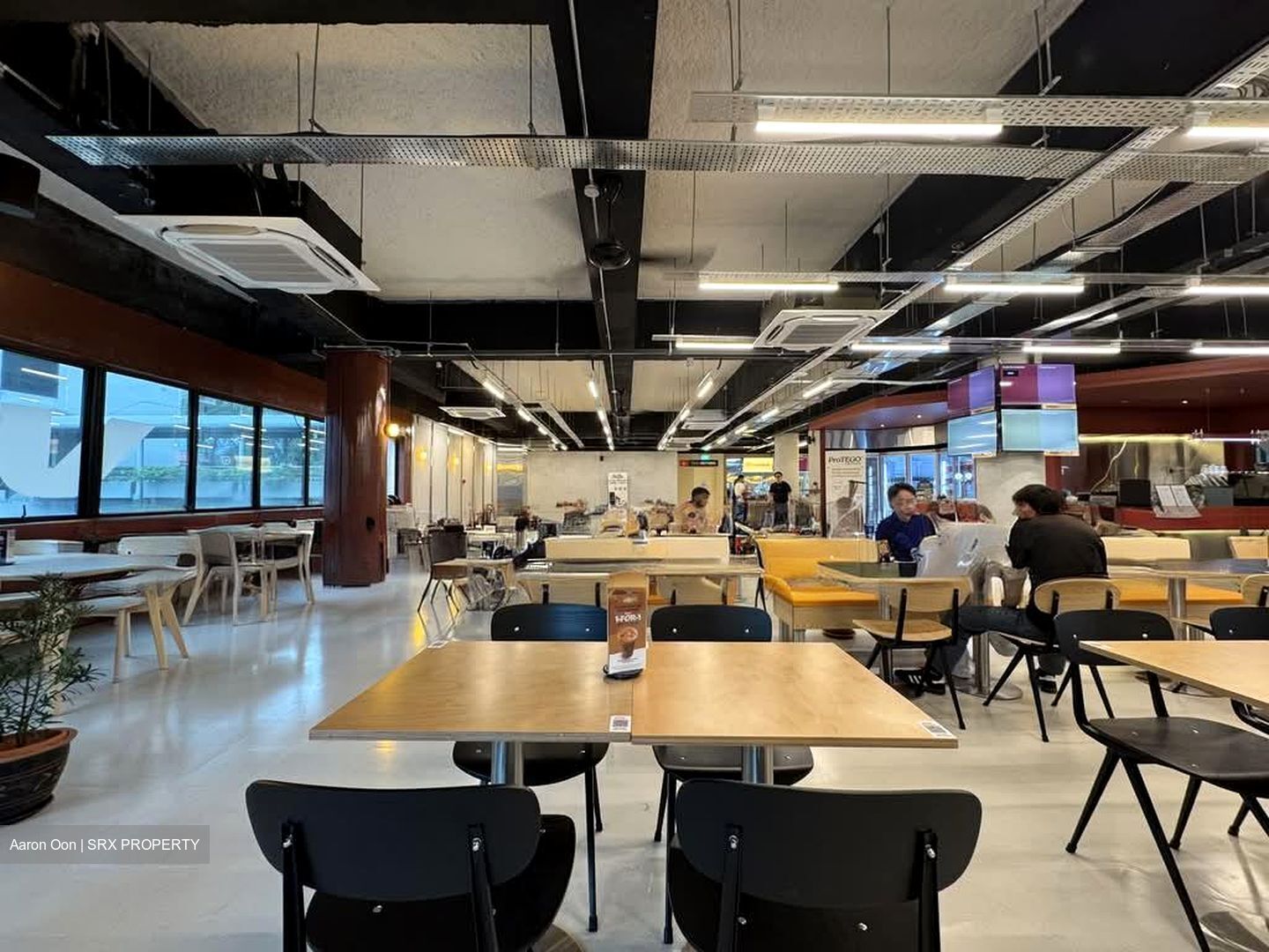 Pasir Ris Drive 6 (D18), Retail #584096341